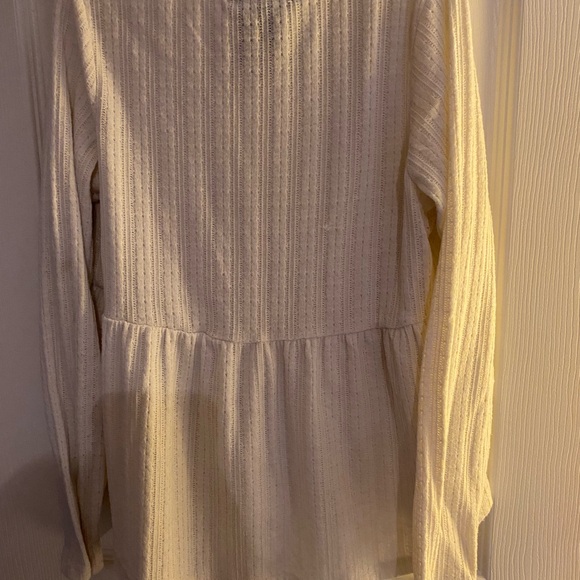 Extra Ordinary Girls Top Size Medium - Picture 2 of 3